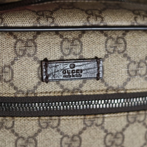 Authentic GUCCI Clutch Bag GG PVC Leather - Picture 6 of 13